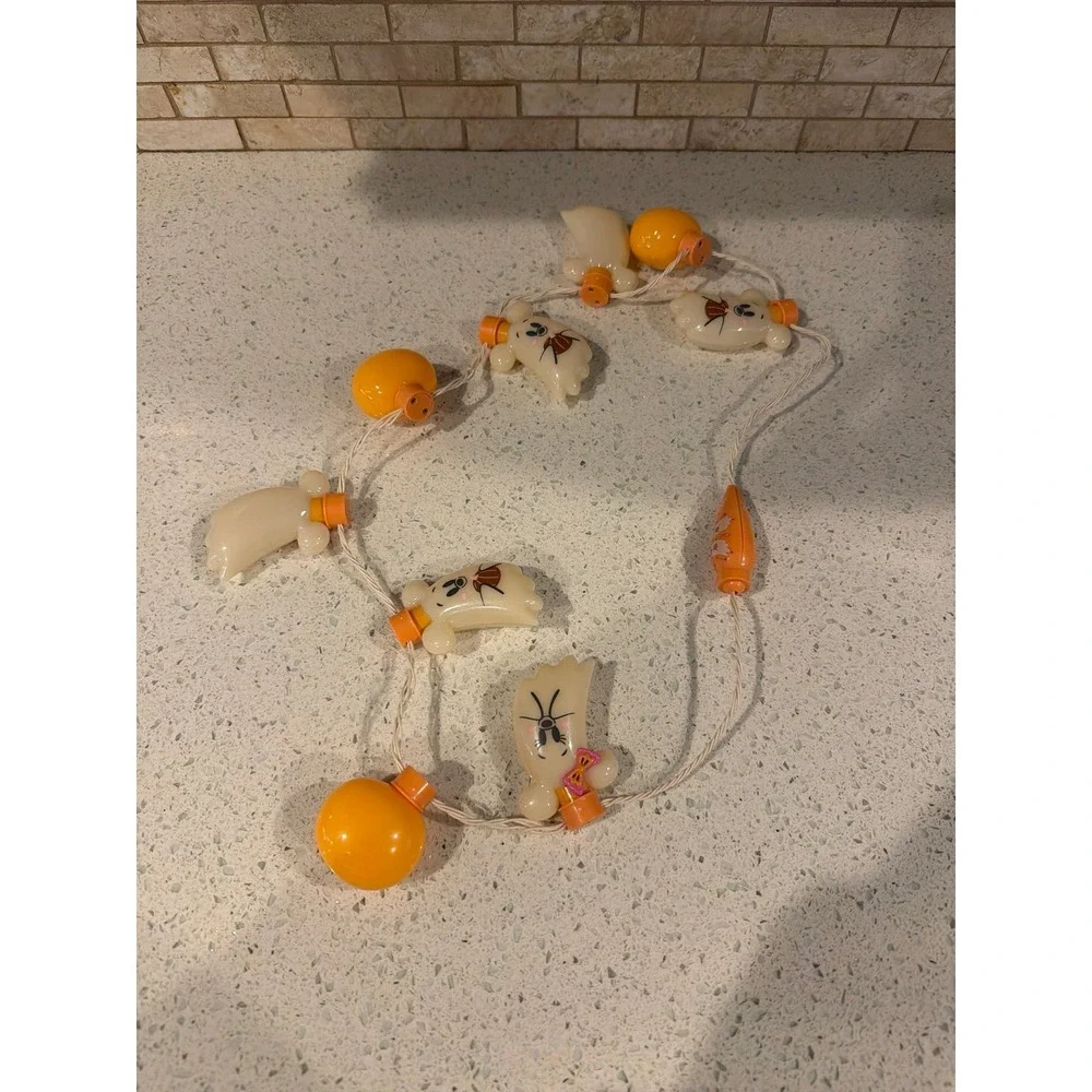 Disney Mickey Minnie Ghost Light‎ Up Necklace Halloween 2025