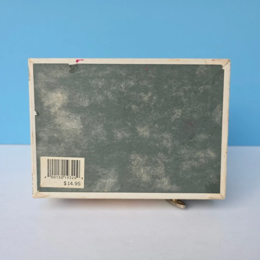 Disney video box small