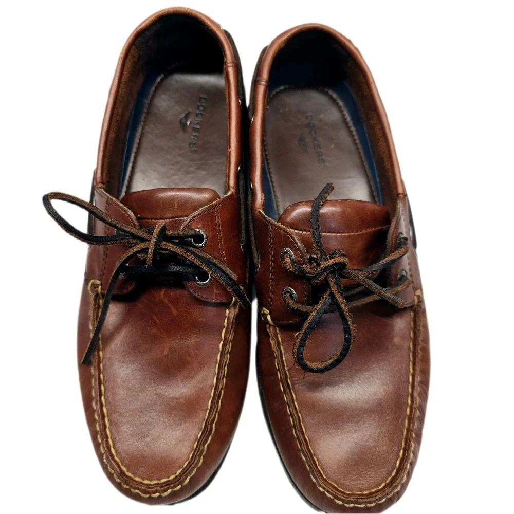 Dockers classic boat