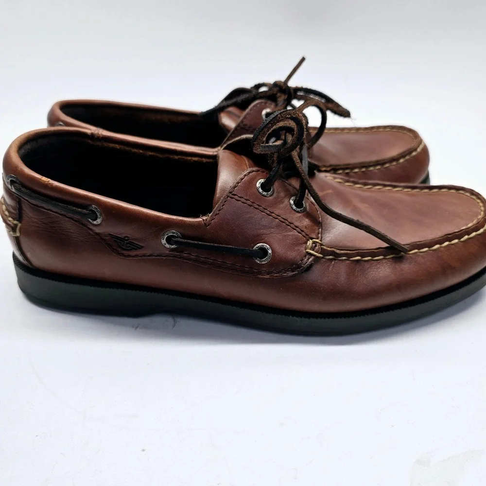 Dockers classic boat