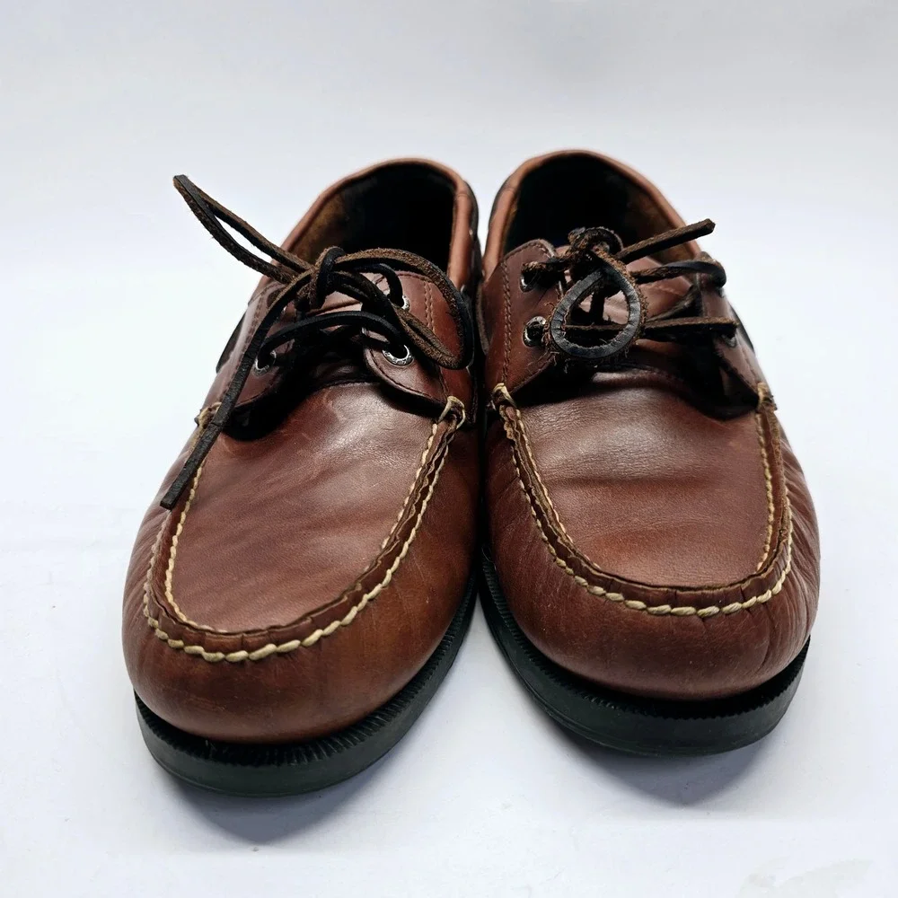 Dockers classic boat