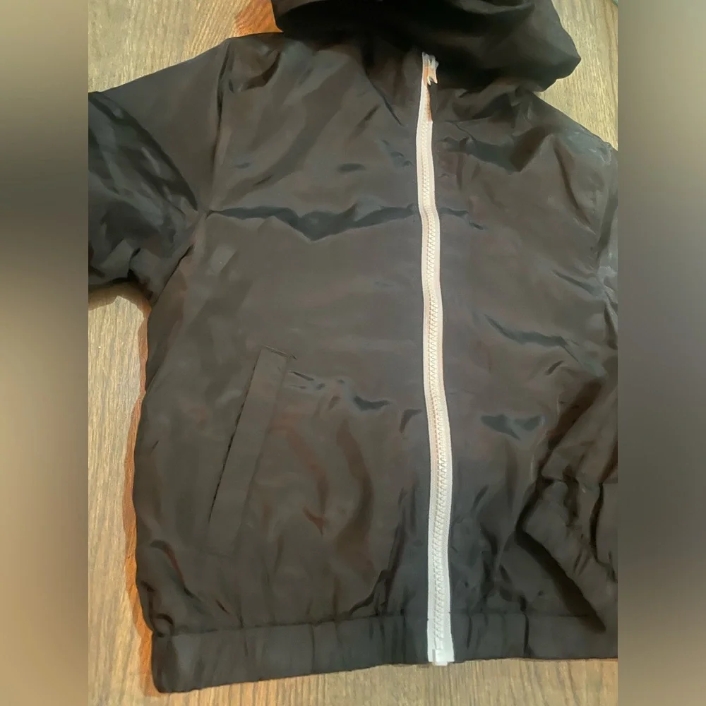 Justice Windbreaker‎ Black size 8
