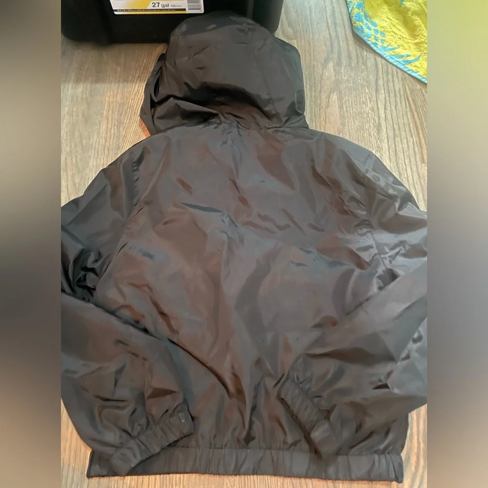 Justice Windbreaker‎ Black size 8