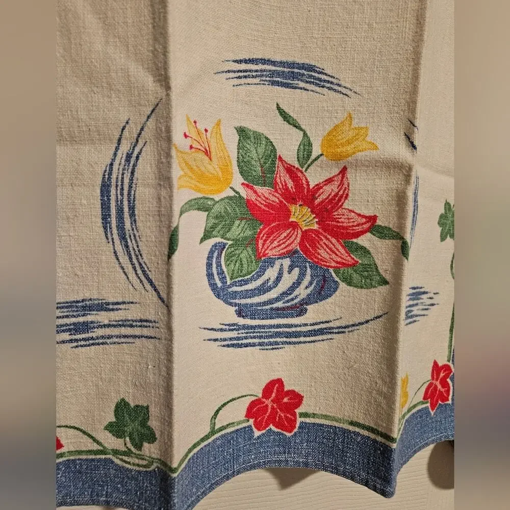 Set of 2 vintage kitchen towels from Startex Mills. 16x29