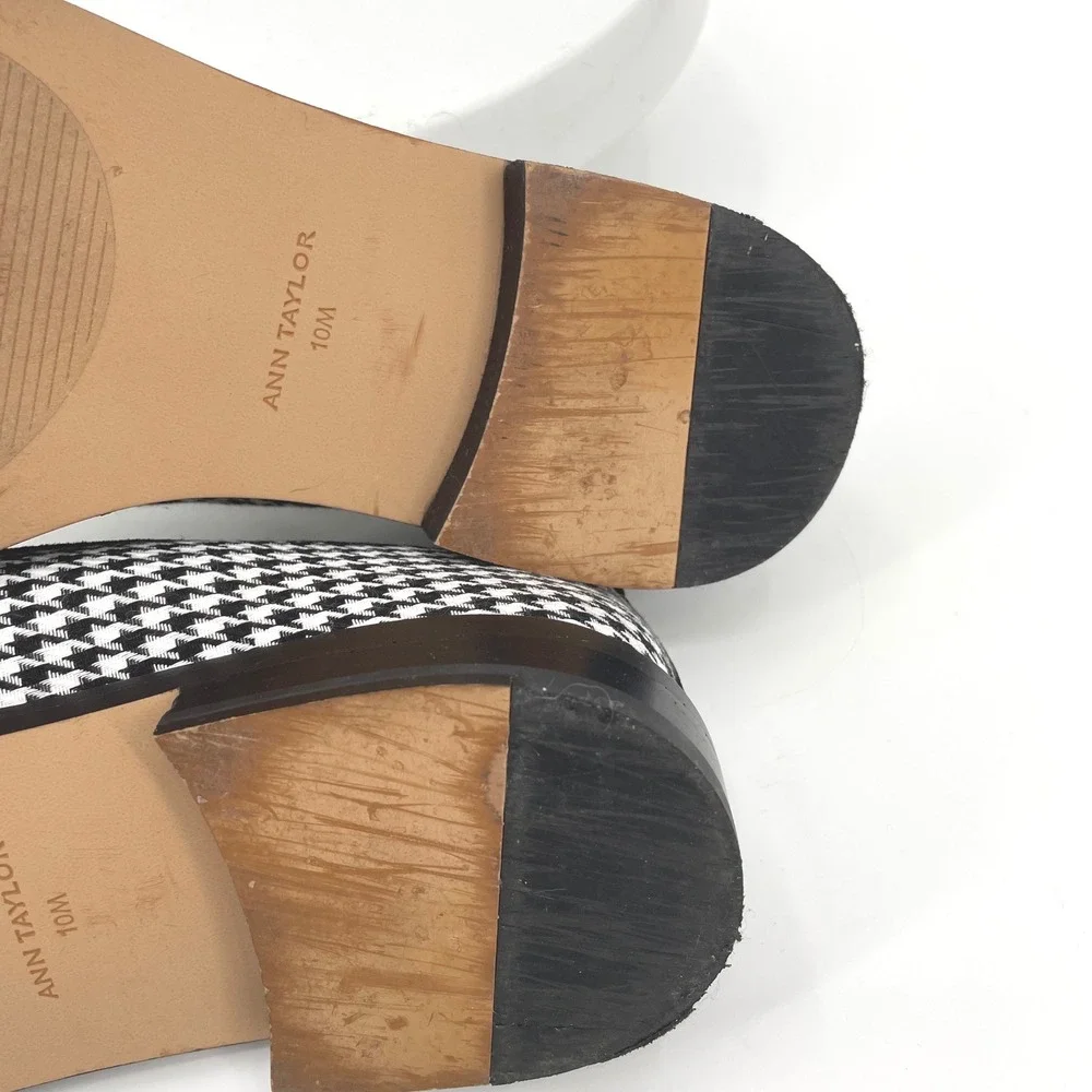 Ann Taylor uppers lining