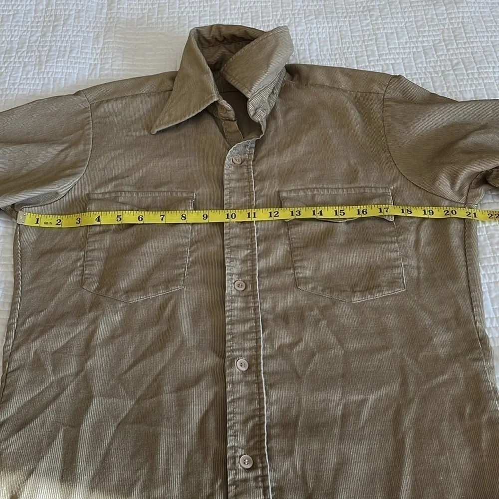 Levis levi’s tan