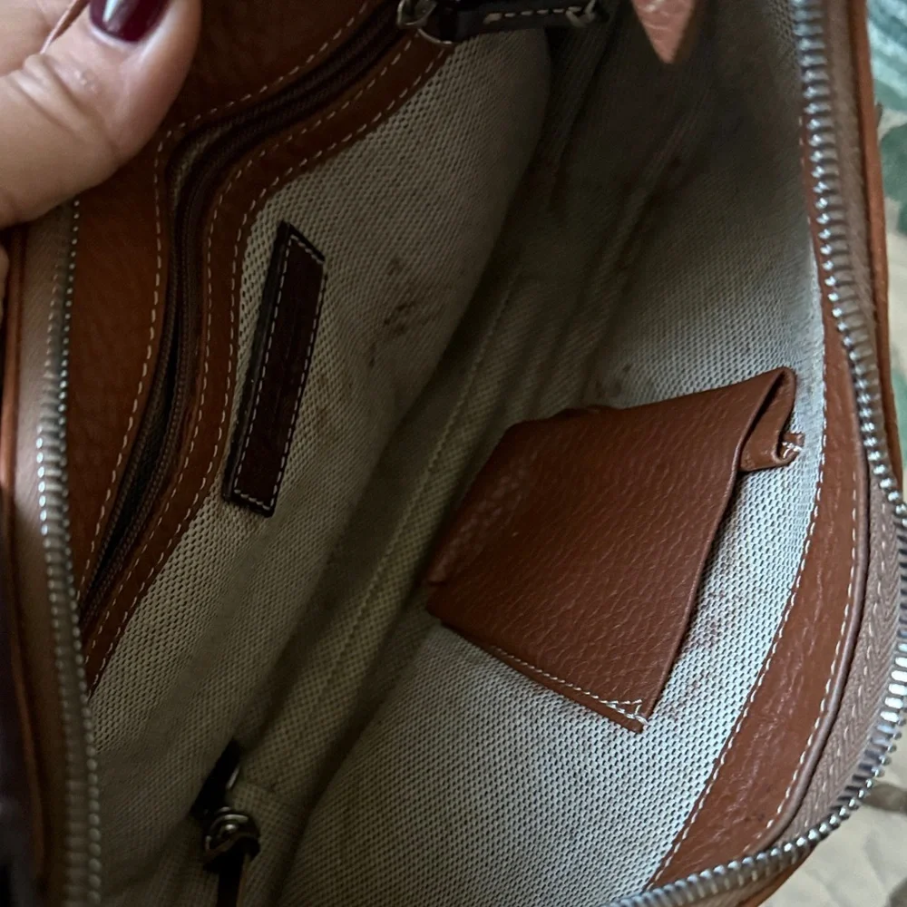Dooney & Bourke chic brown