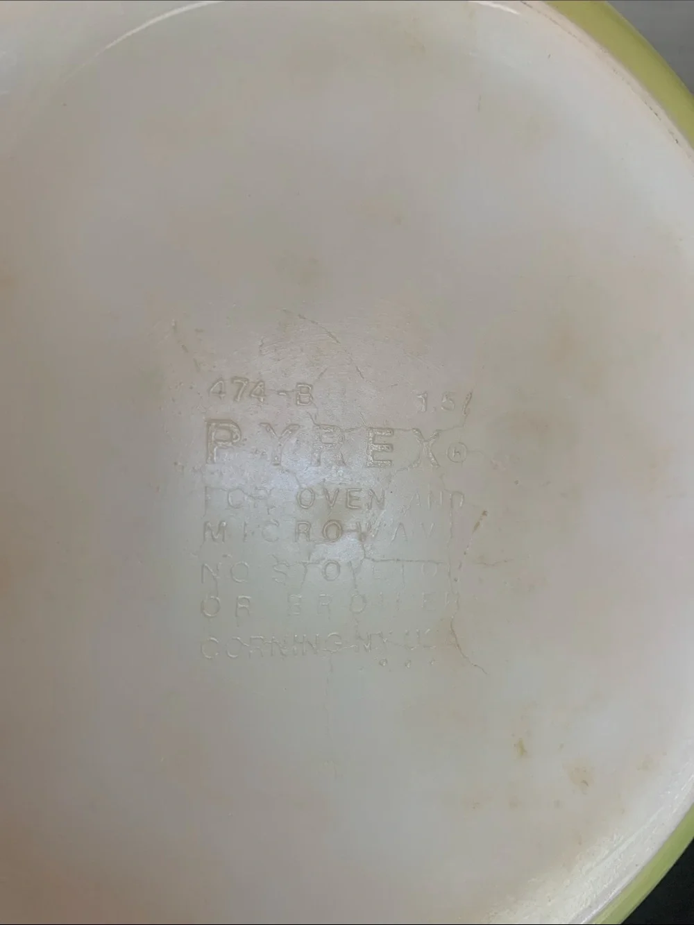 Pyrex 474 green