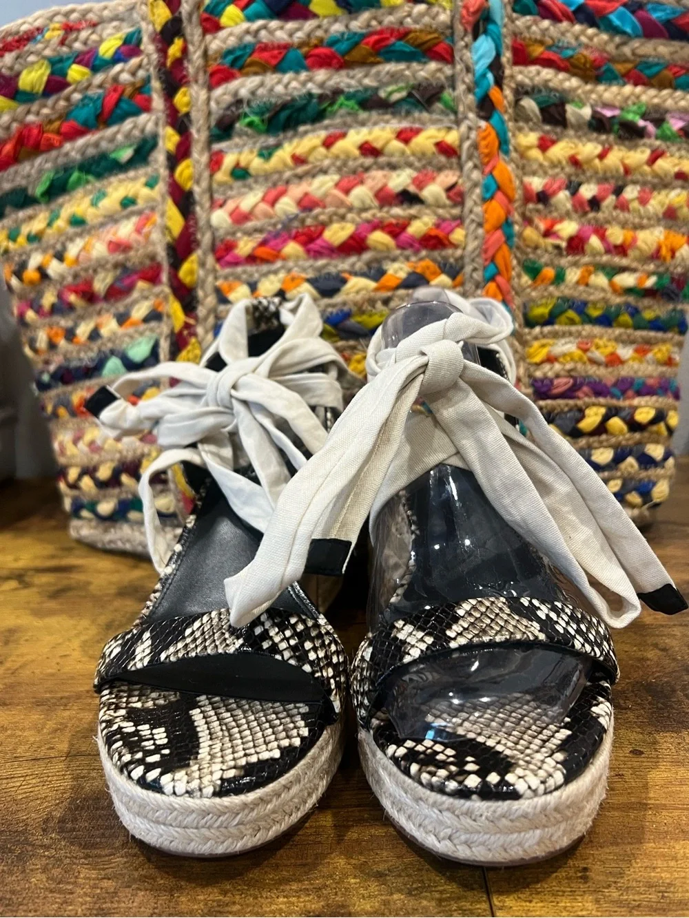 VinceCamino Roreka Wraparound Tie Espadrille Sandal In Warm Vanilla:Size 7.5