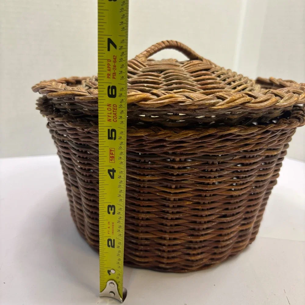 Vintage Round Wicker Basket with Lid Dark Brown Woven Storage Decorative Box