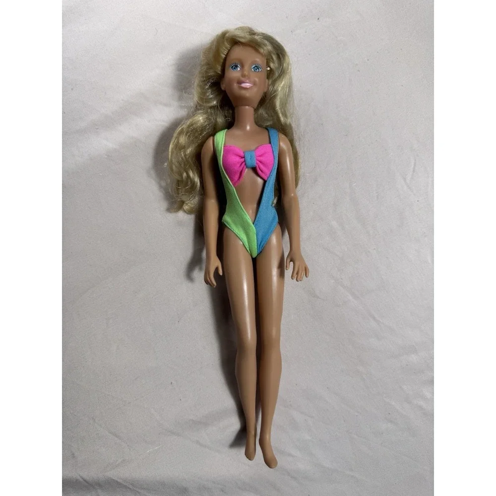 Vintage Hasbro 1988 Beachy Keen Maxie Doll W Signature Green And Blue Swimsuit