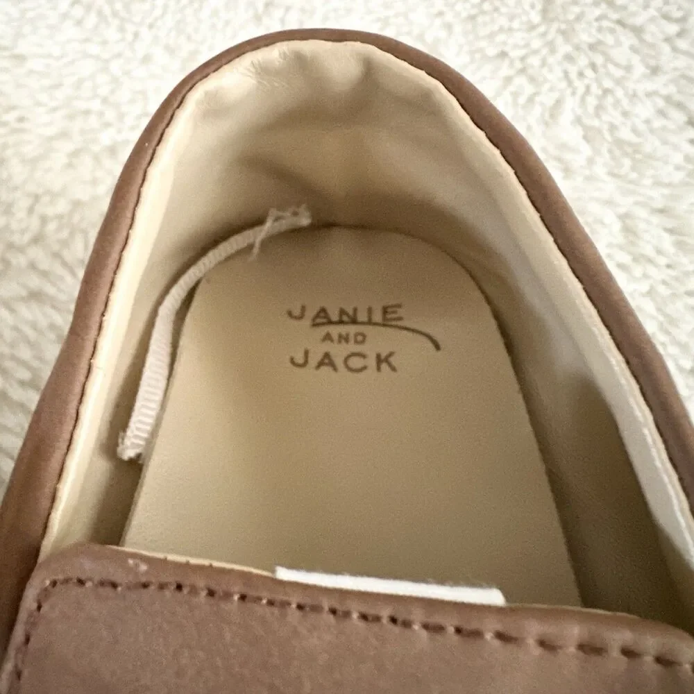 Janie and Jack item good