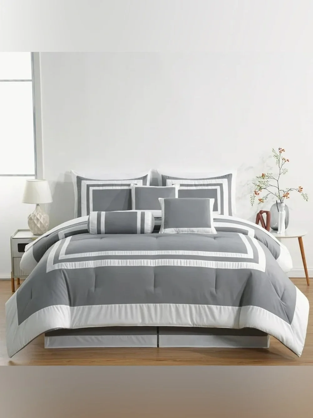 N/A queen comforter