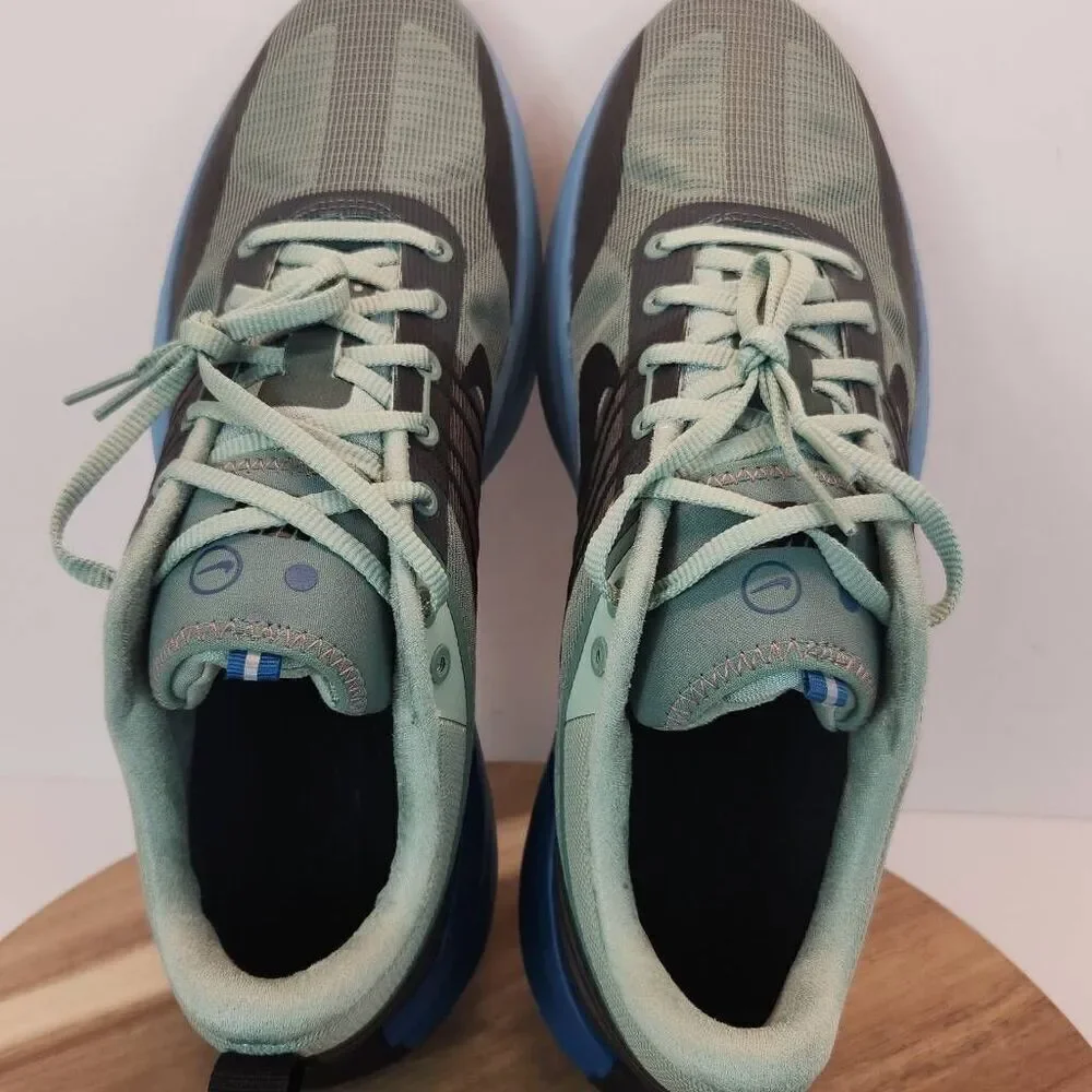 Nike lunar roam