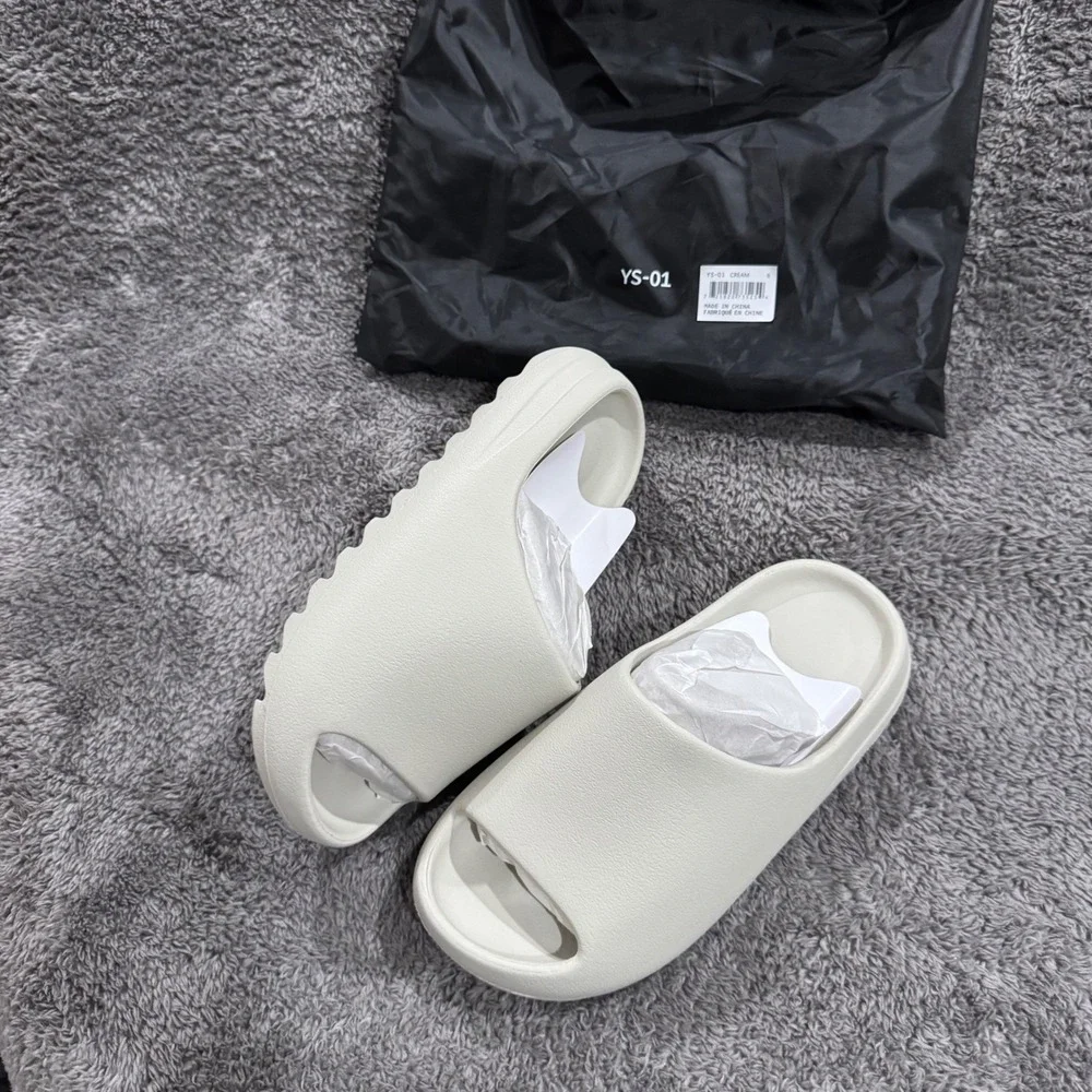 Yeezy YS 01 Slide Cream Mens Size 7M Slip On Sandals Minimalist Streetwear