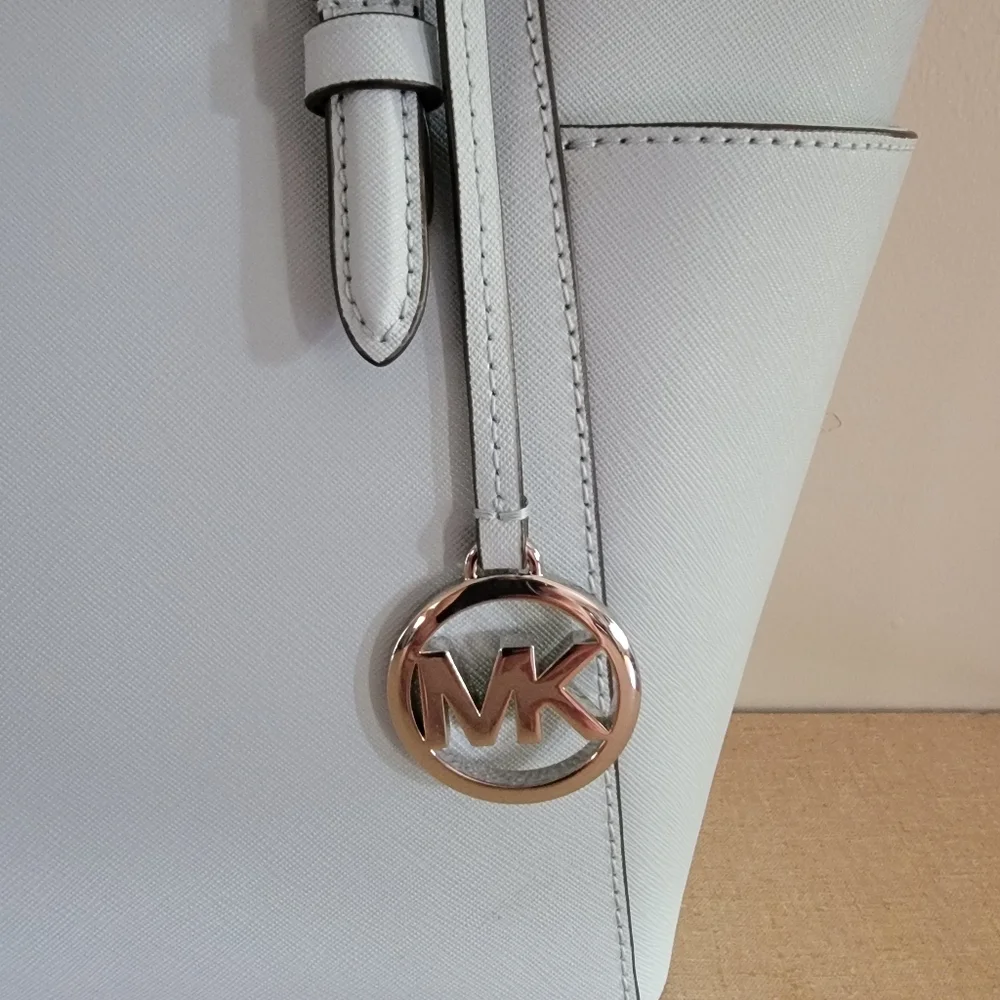 Michael Kors Charlotte Shoulder Tote Saffiano Leather Vista Blue‎