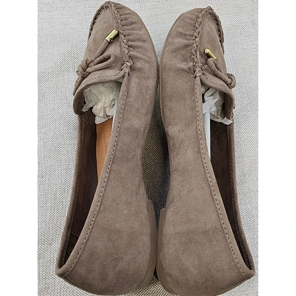 Revel Girls Darcy Moccasin Flats Taupe Faux Suede Loafers Bow Detail‎ Size 4