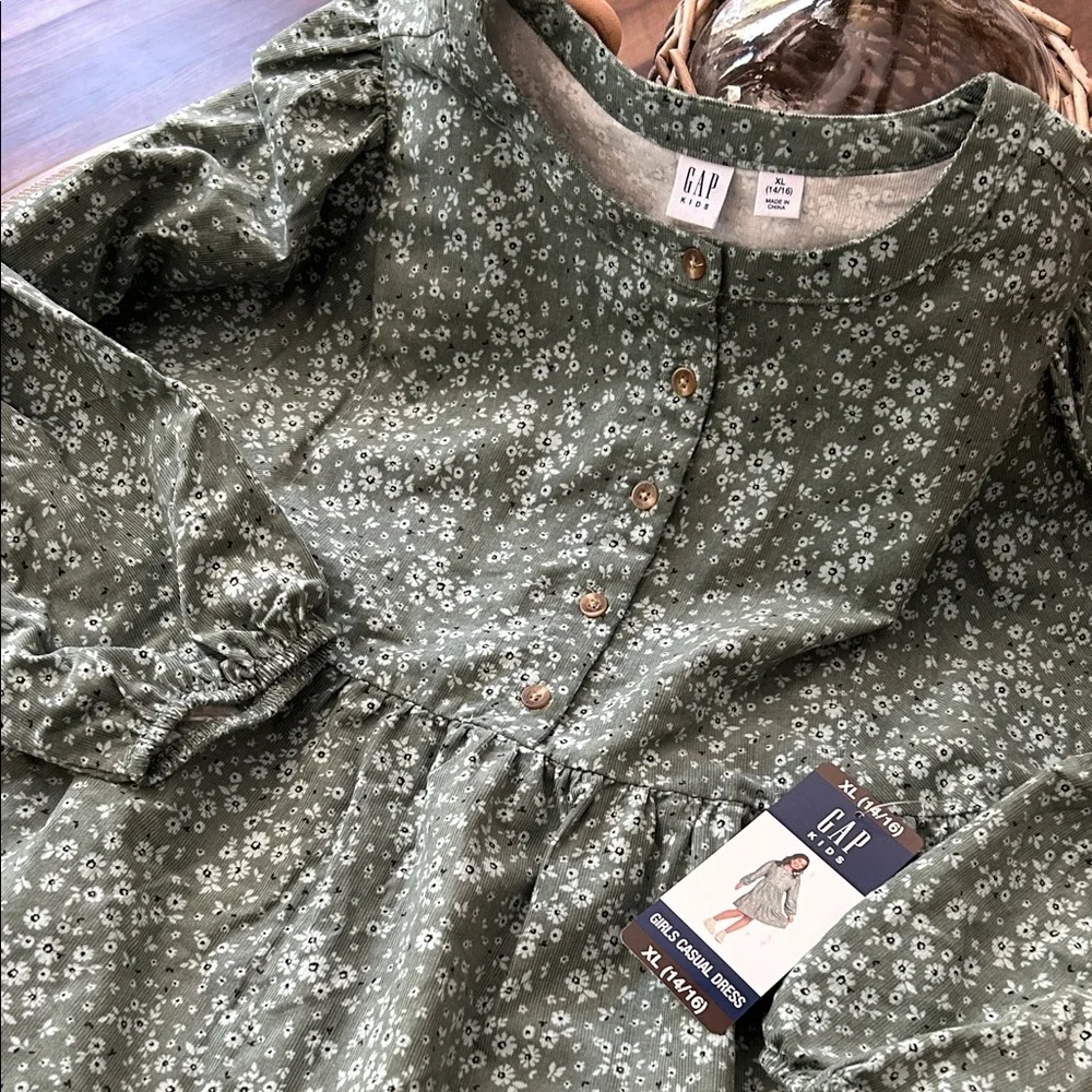 GAP simply beautiful