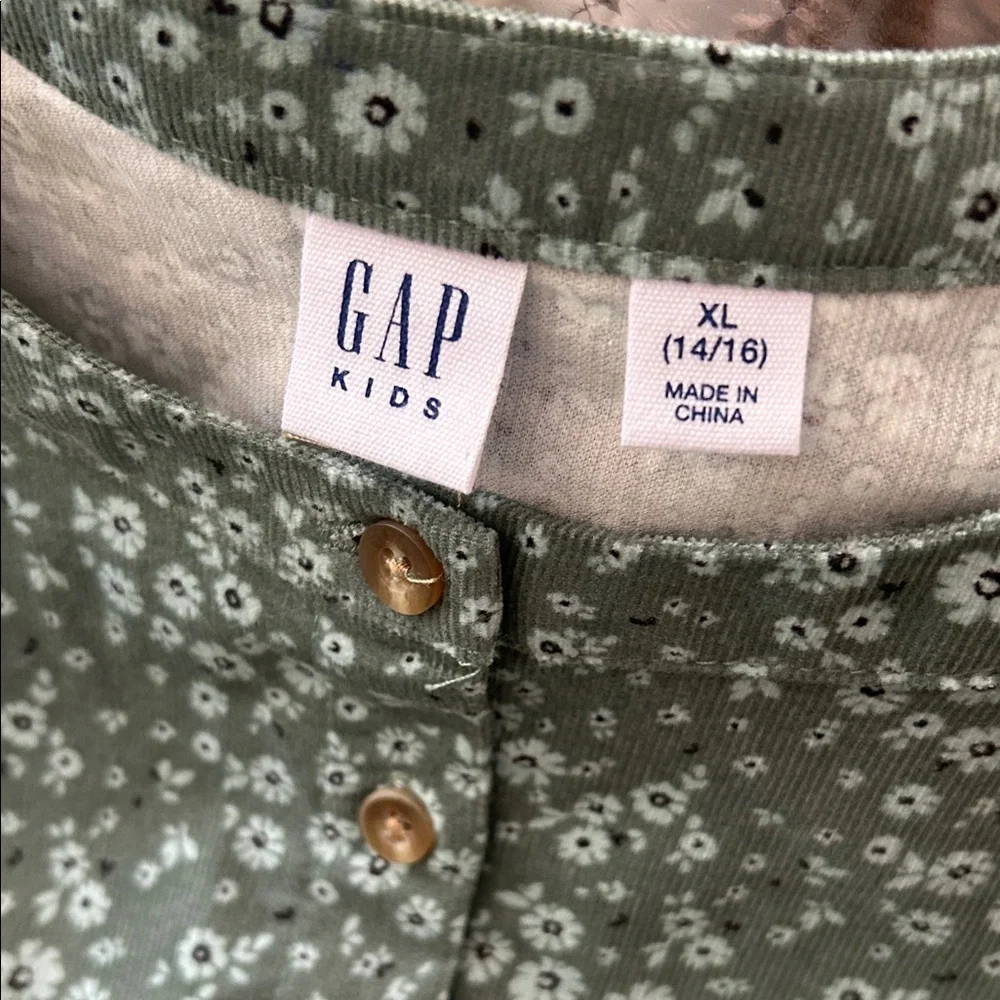GAP simply beautiful