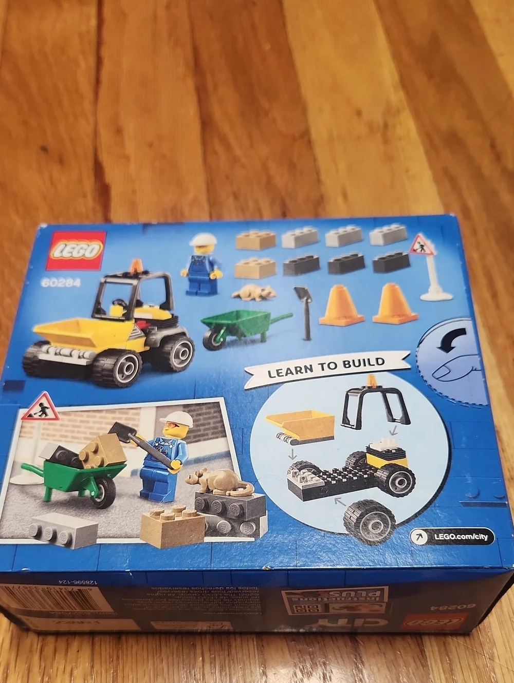 Lego encourage hands building