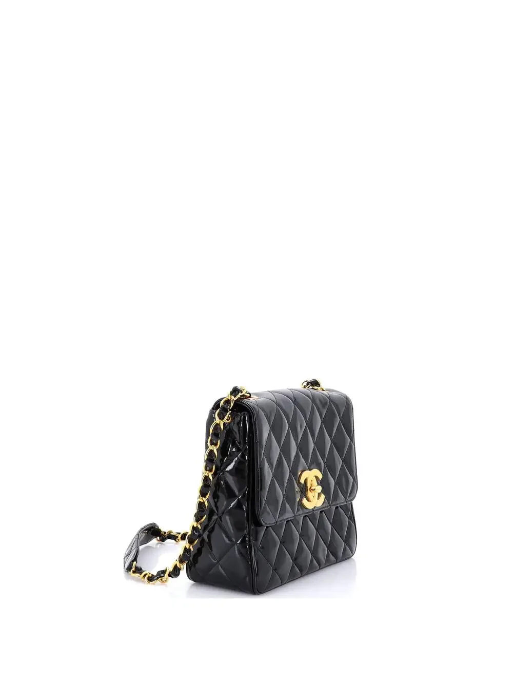 CHANEL elevate your