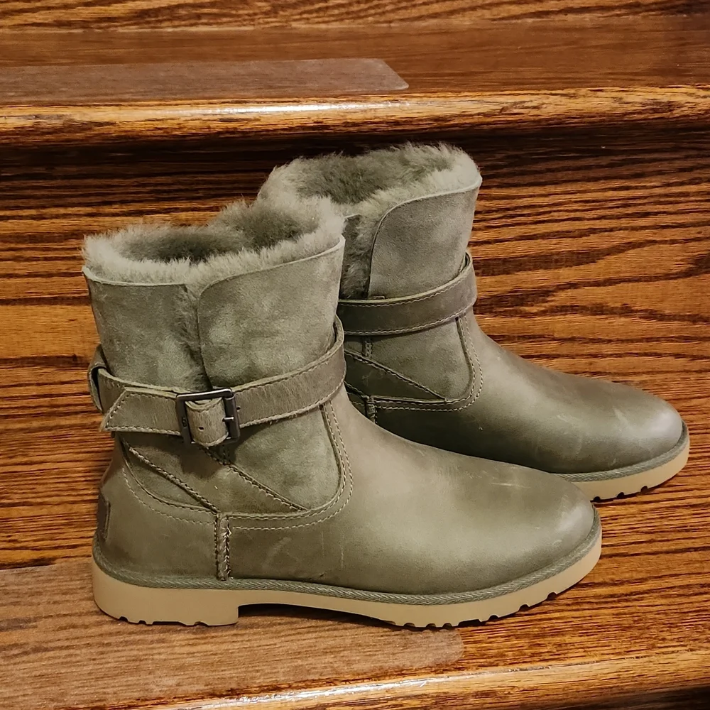 UGG brand new