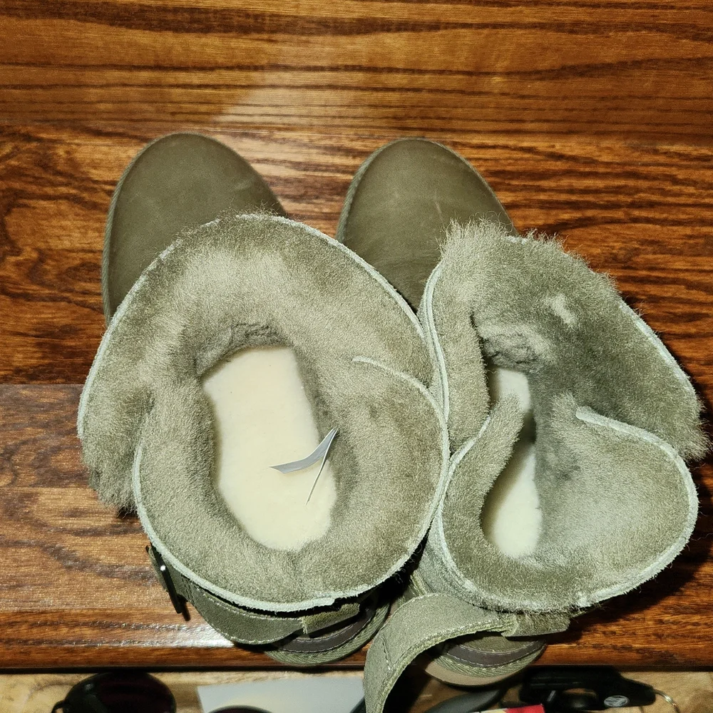 UGG brand new