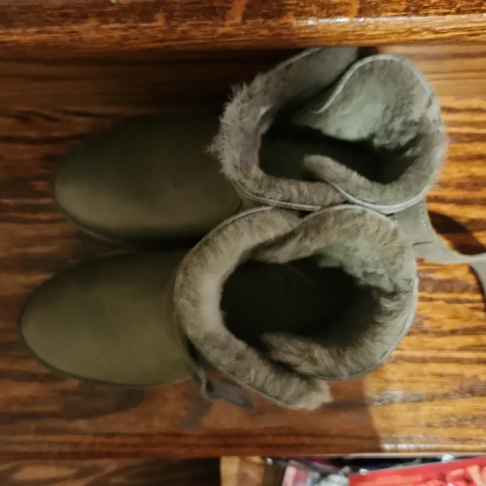 UGG brand new
