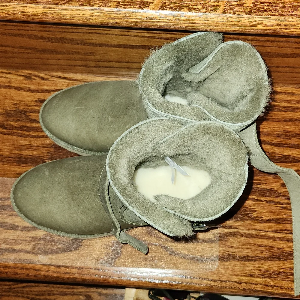 UGG brand new