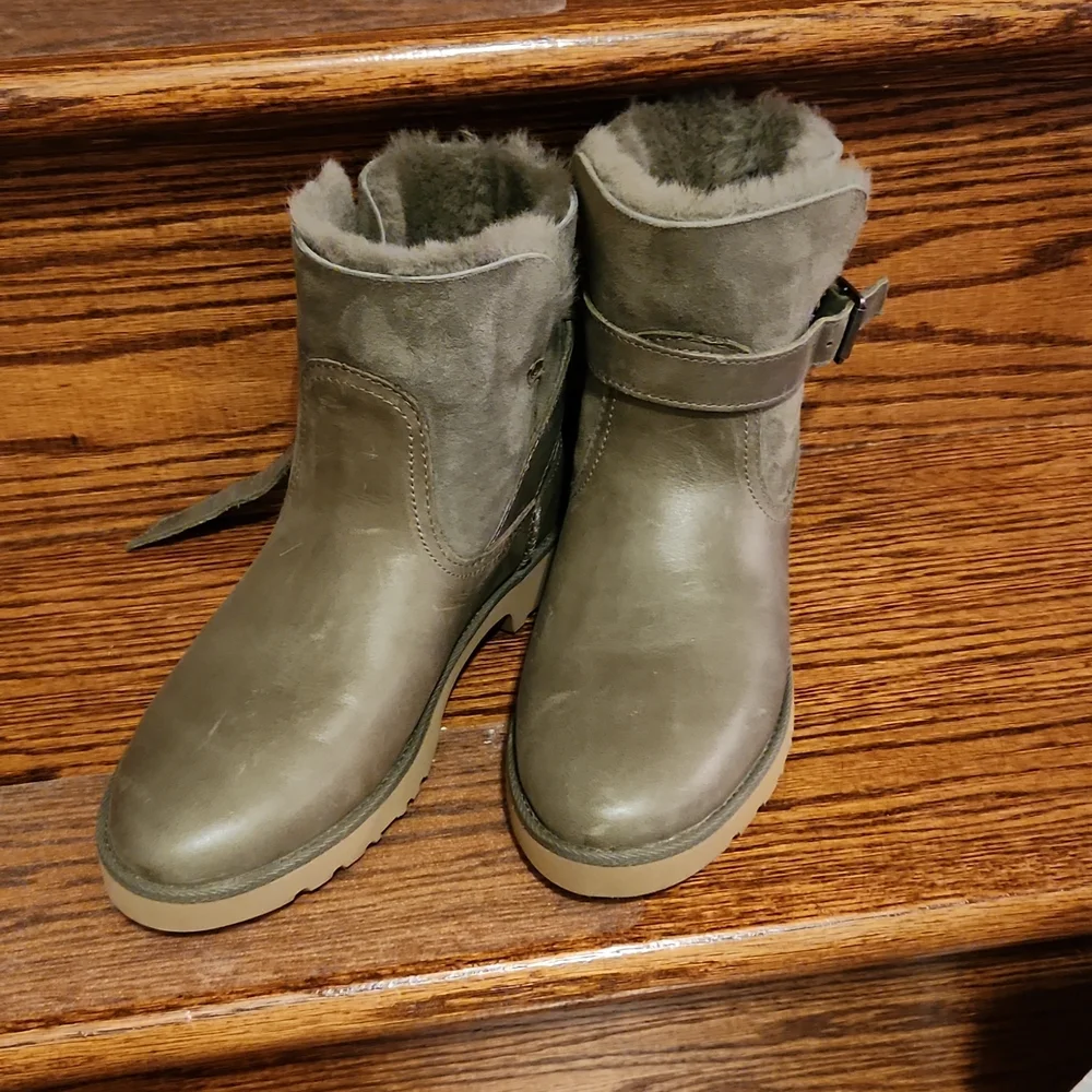 UGG brand new