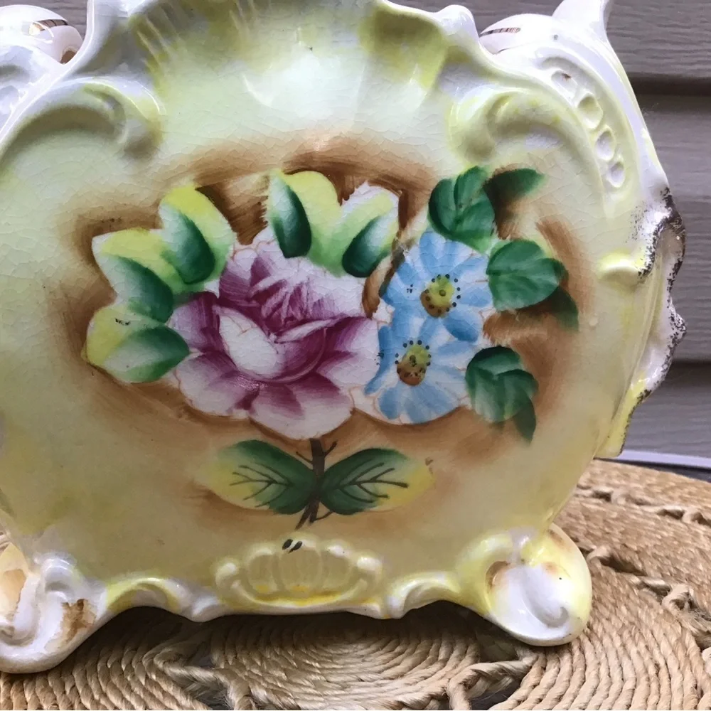 N/A charming vintage
