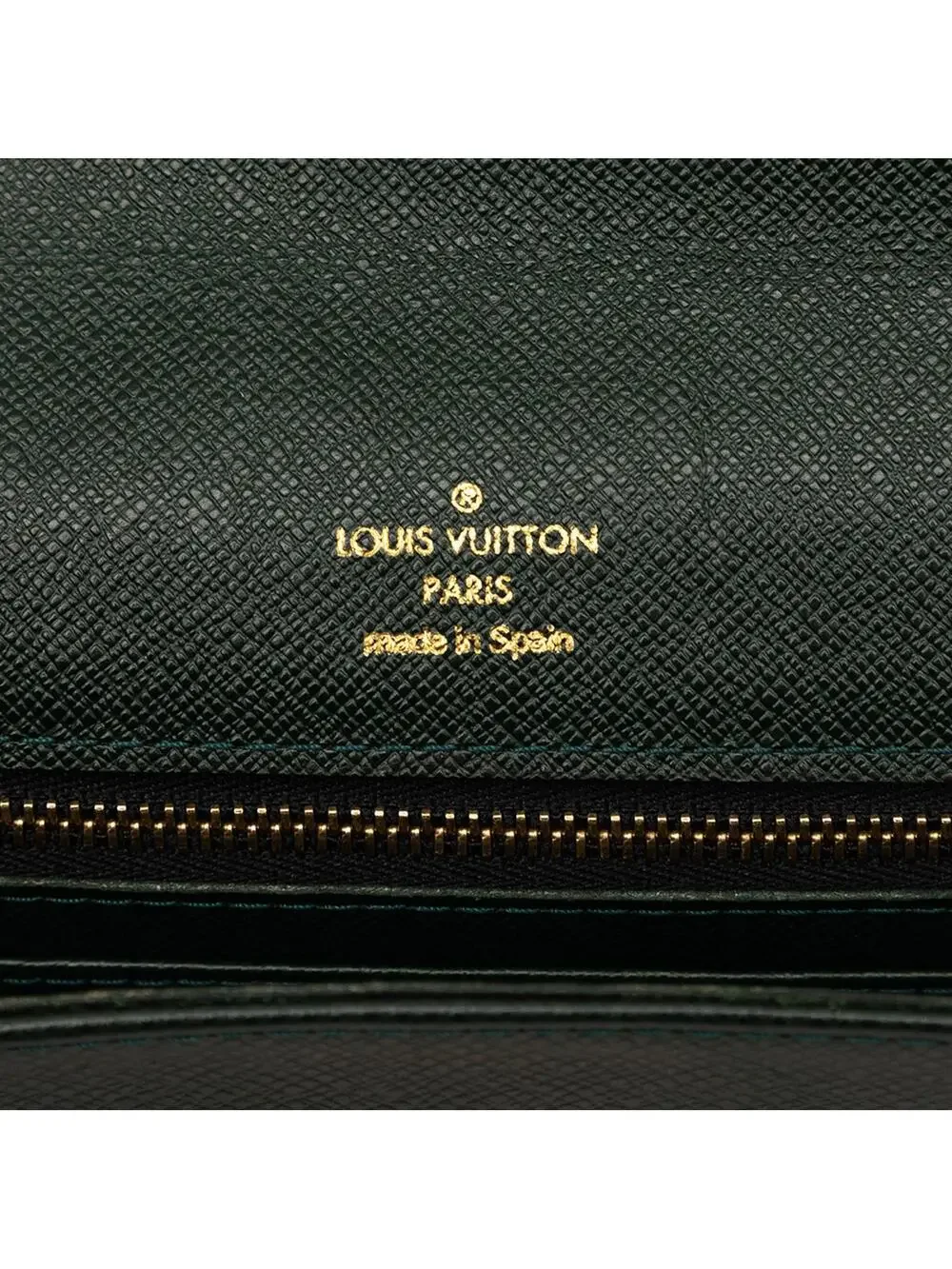 Louis Vuitton Taiga Selenga Pre-Loved #291131L31B