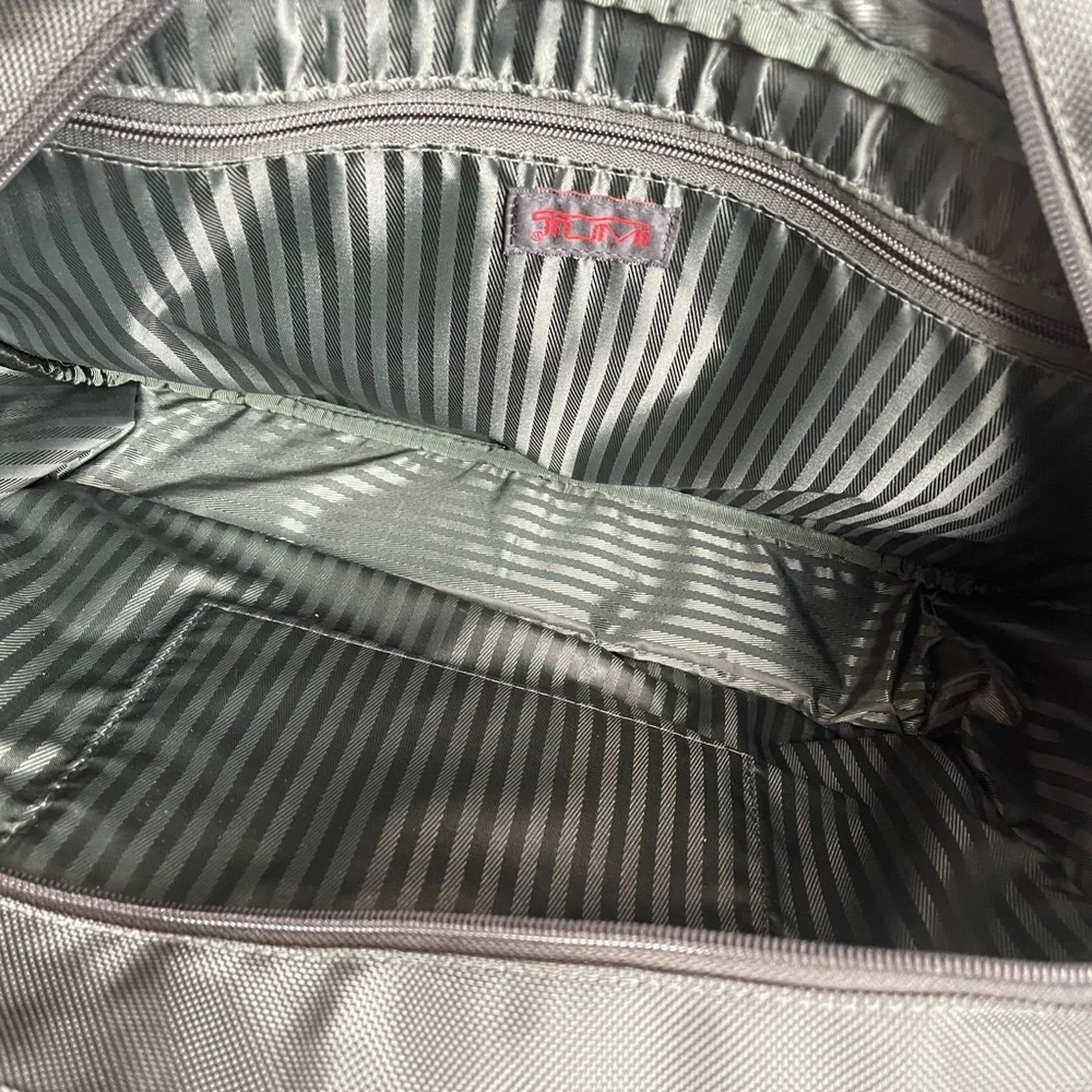 Tumi deluxe used green