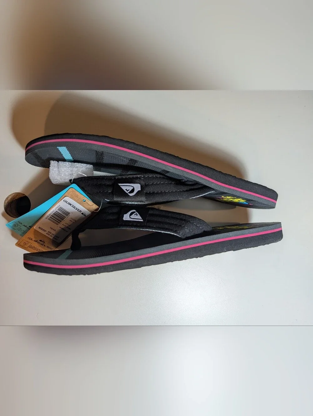 Quiksilver flip flops