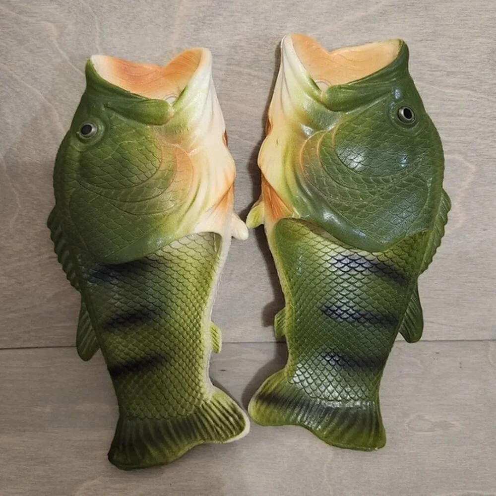 Bass Fish Slippers Sandals Novelty Funny Summer Shoes Quirky Green Size 34/35‎