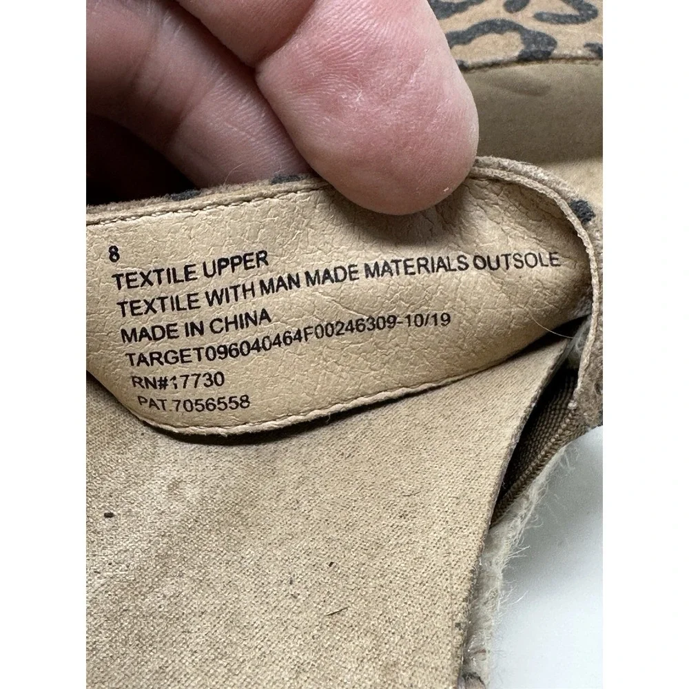 Universal Thread good used