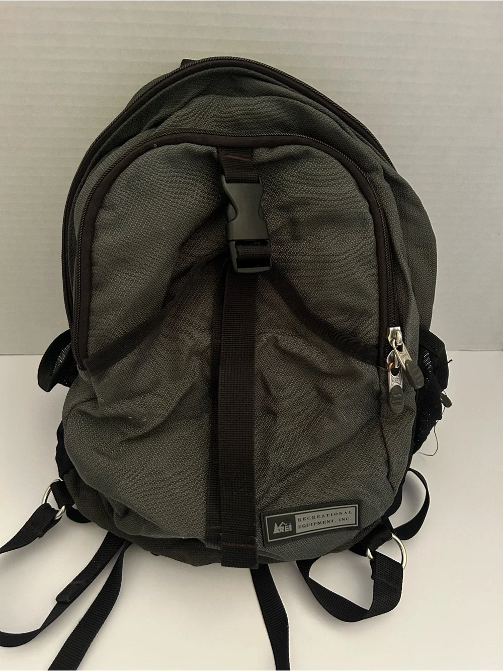Rei Backpack Black Gray Multi Pocket Hiking Camping Outdoor Travel  Good pre own