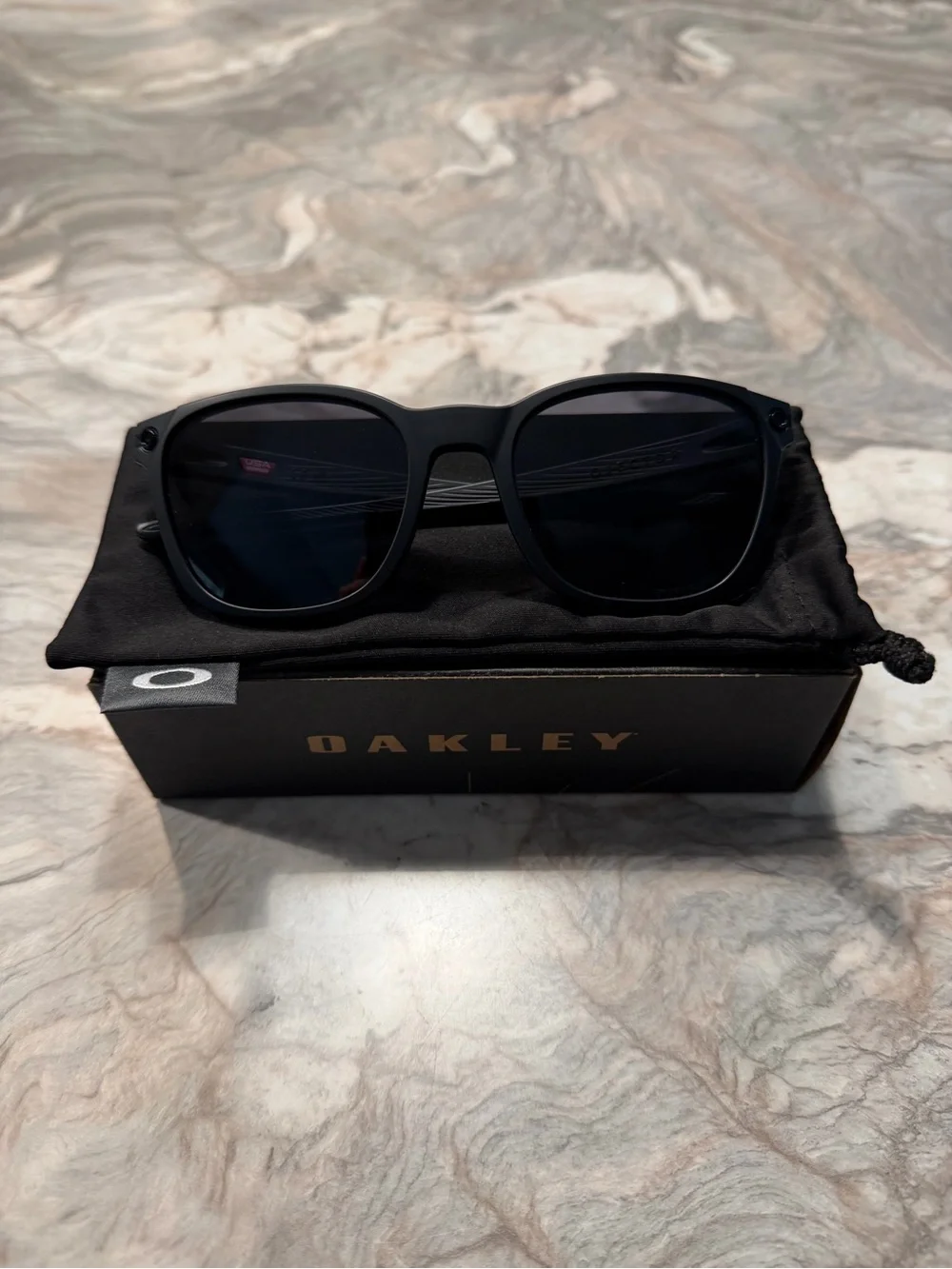 Oakley men’s sunglasses