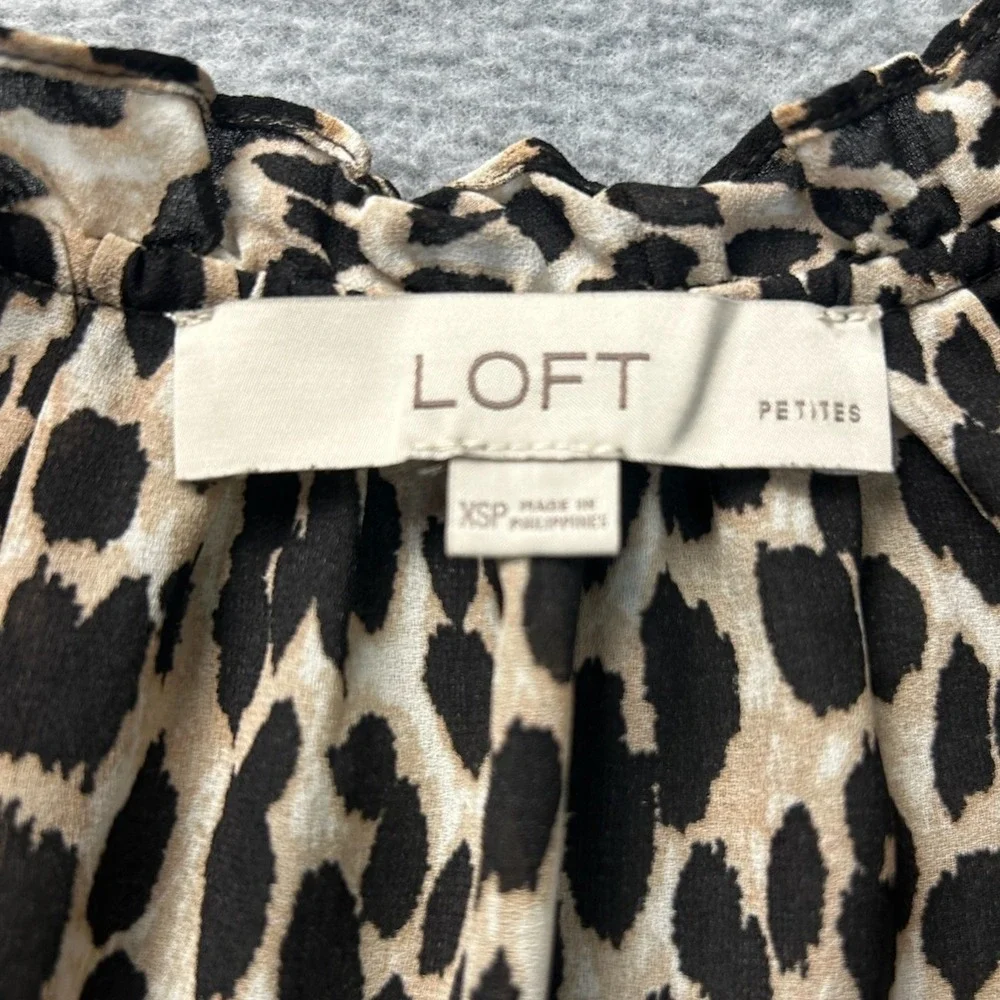 LOFT Petites Womens XSP Leopard Print Blouse Ruffle Neck Animal‎ Print Top