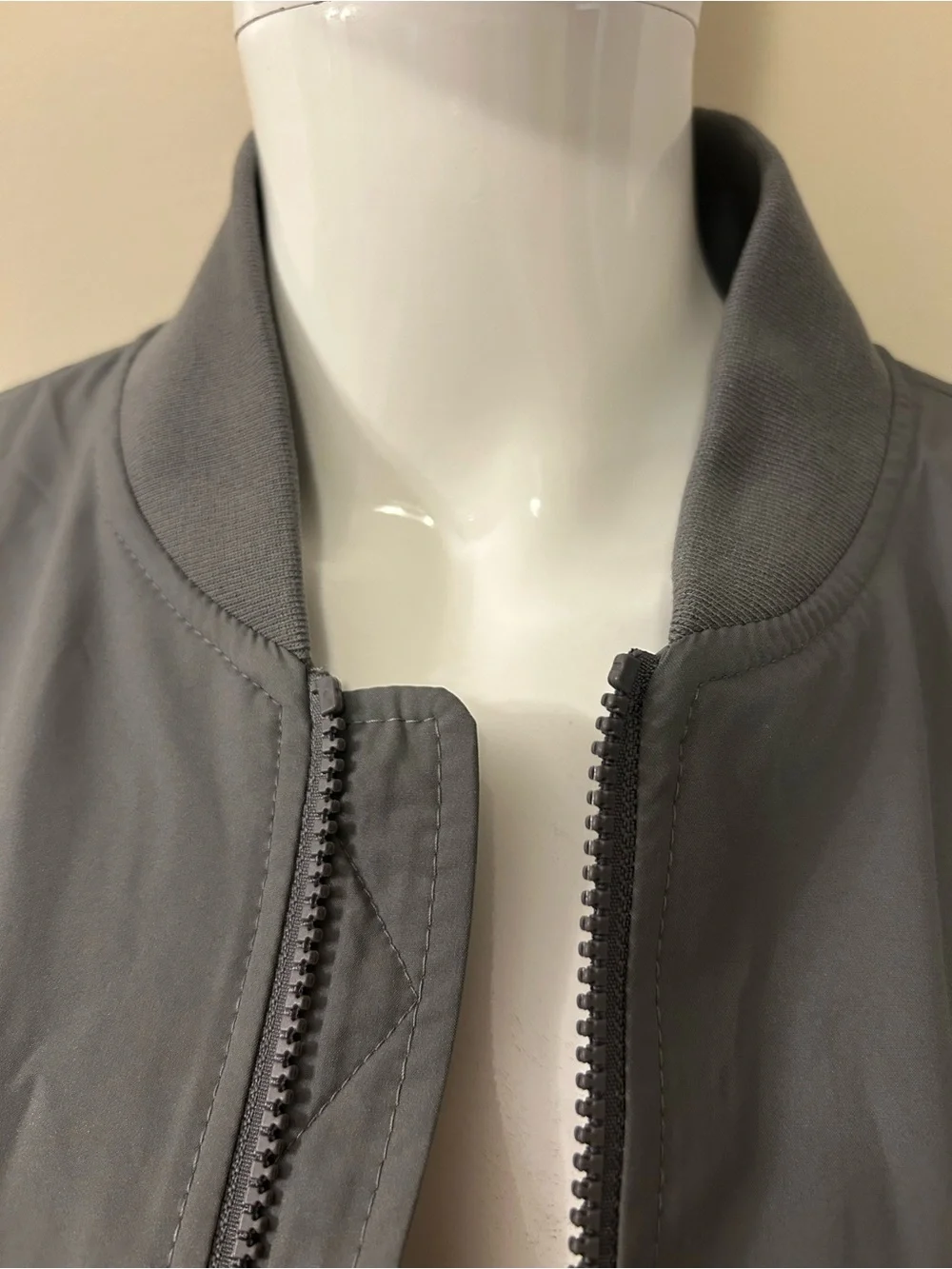 Banana Republic 🩶🧥 banana