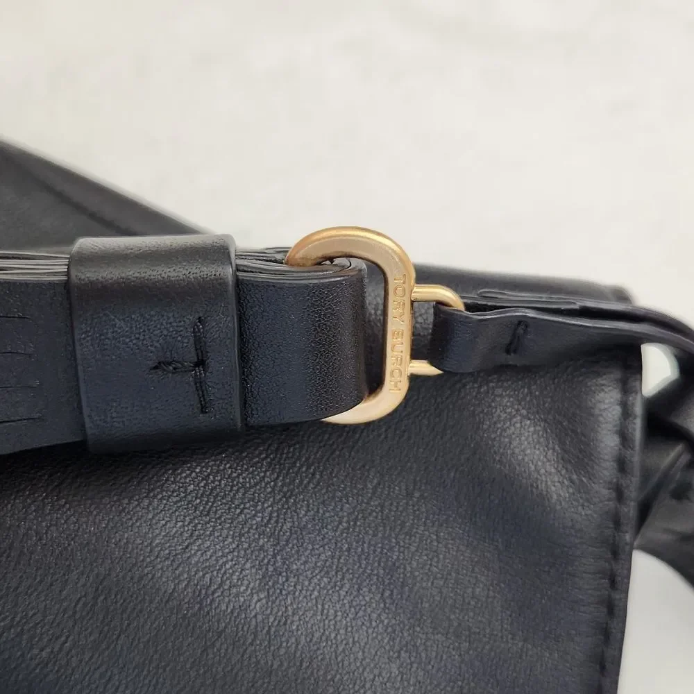 Tory Burch reposhing this
