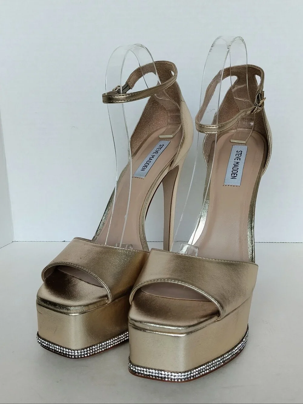 Steve Madden bottom heel