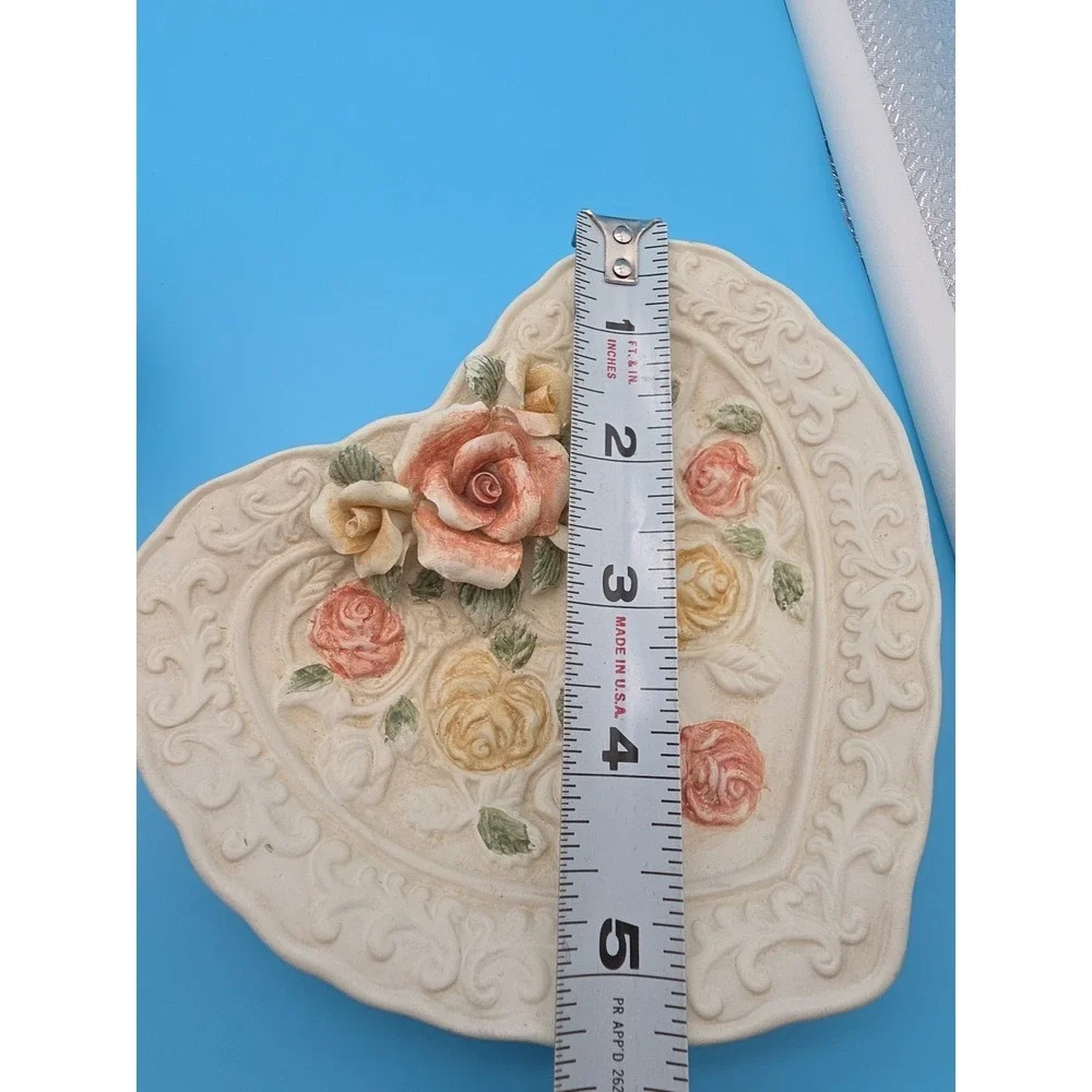 N/A vintage white