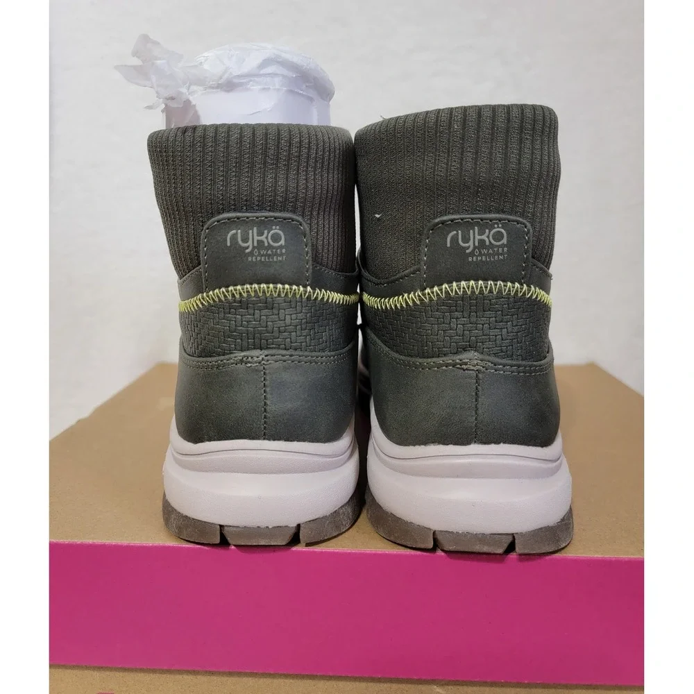 Ryka boots size ships