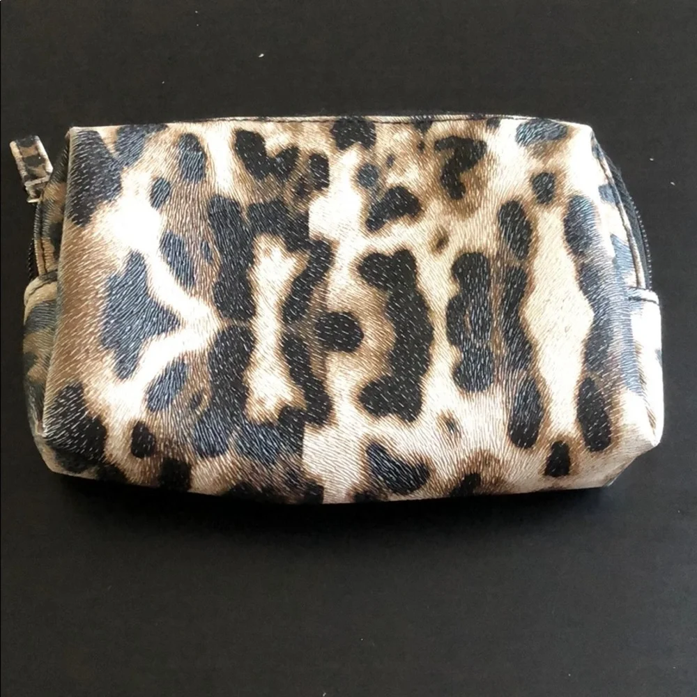 Animal print makeup bag‎
