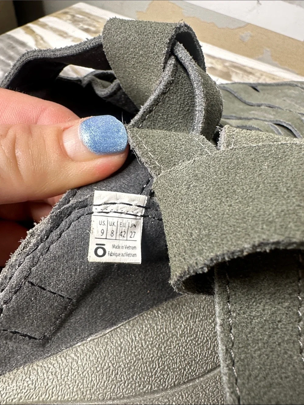 Oboz Footwear follow us
