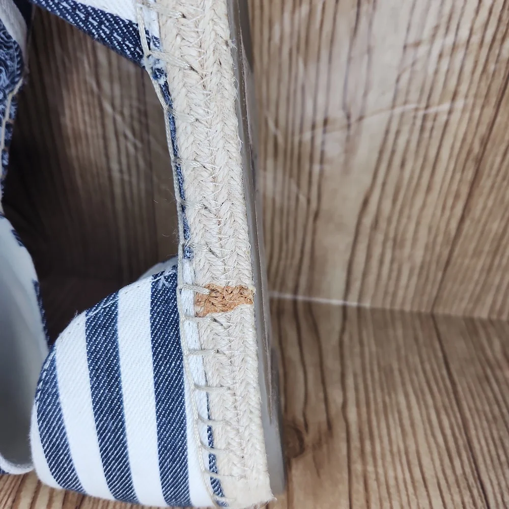 GAP slip shoes