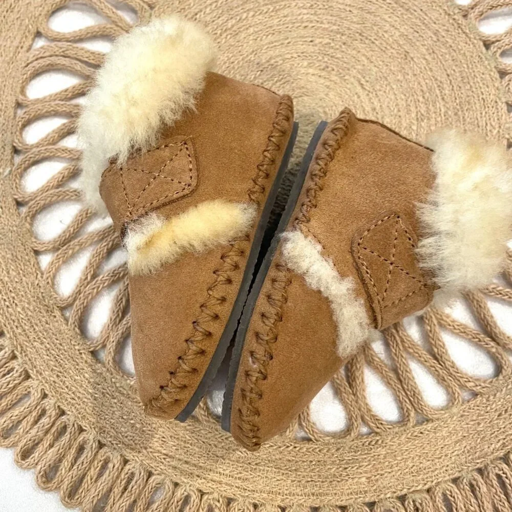 L.L. Bean Toddlers' Wicked Good Slippers Brown Suede Size 3-4