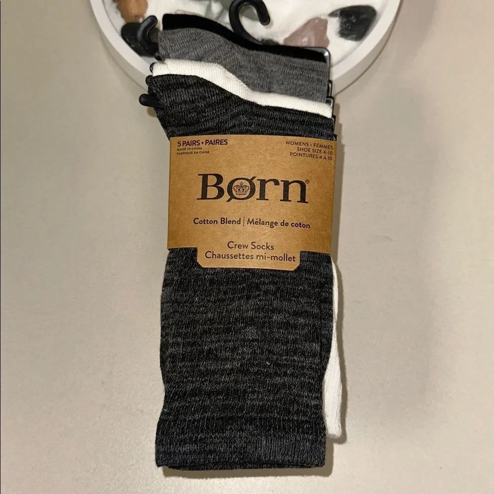 BORN Gray Black White US W 4-10 Super Soft  Crew Socks Pack of 5