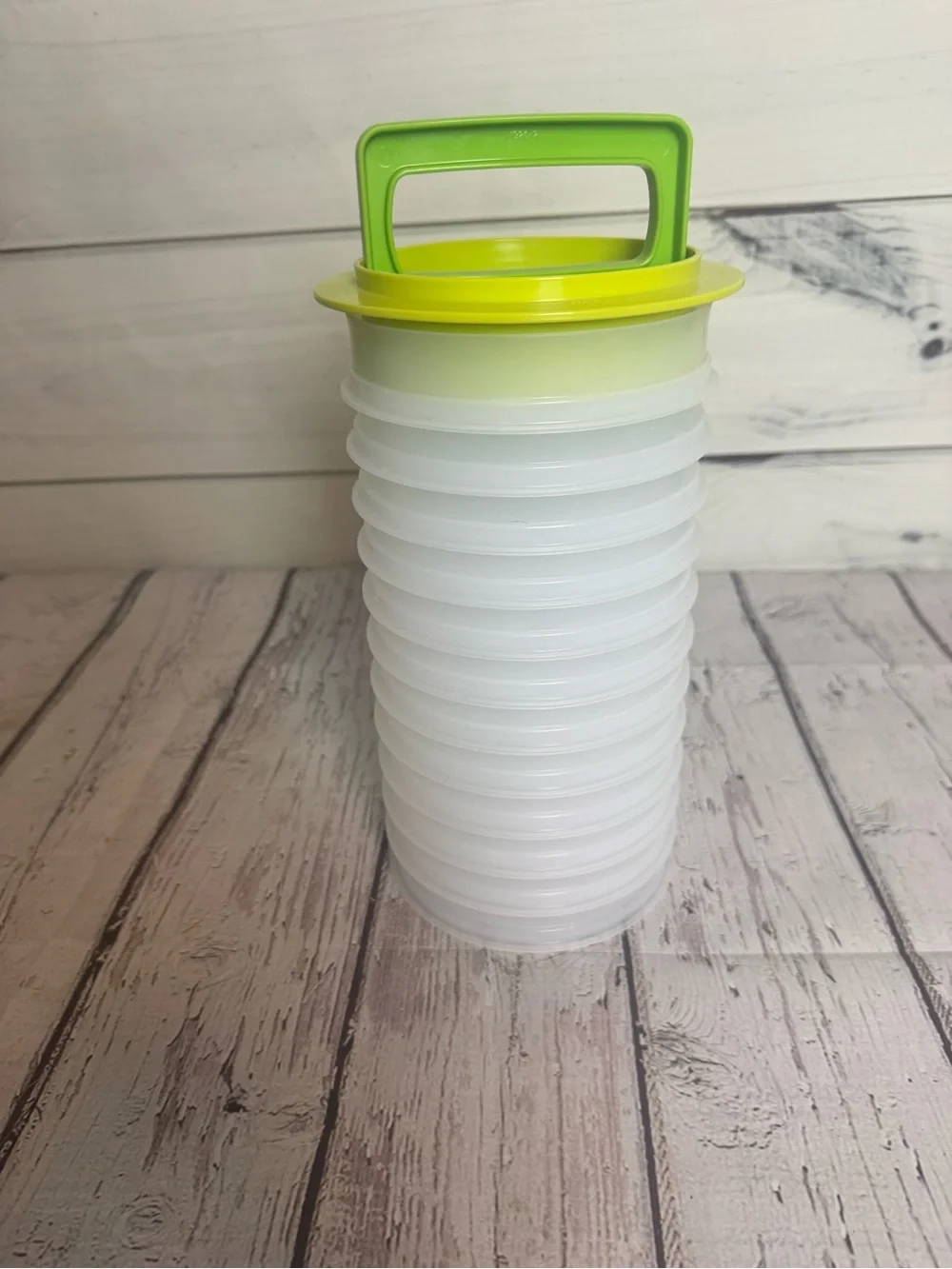 Tupperware Hamburger Maker Stackable Food Storage Container - Lime Green Handle